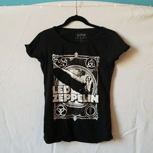Black-Led Zeppelin tshirt